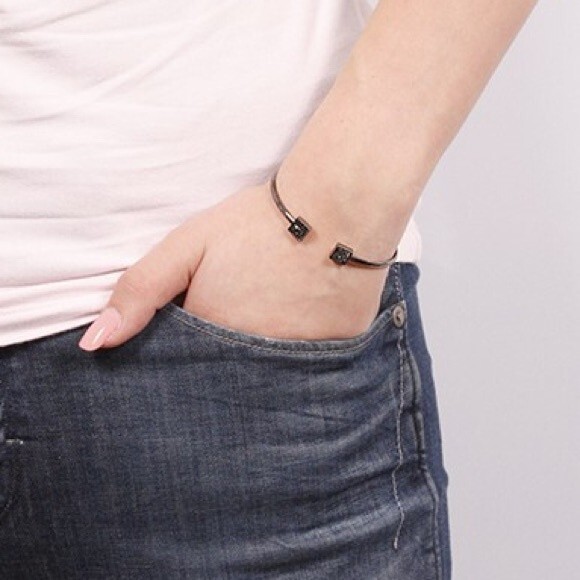 Fossil NWT Square Flex Cuff Bracelet Smoke Crystals Dark Silver-Tone Stainless - Picture 2 of 3